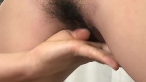 Young beauty sucks dick enthousiastically before fucking