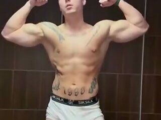 Hunk oil his body jerks off and cum