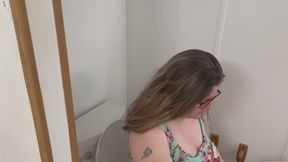 Reading while plopping