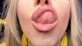 Nude Lipstick Upper Lip Smelling (HD) WMV