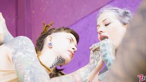 shy tattooed alt teen’s first anal orgasm with doxy fingering