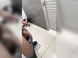 Alpha dude with a pulsating 23cm emo-hard knob leaking in the homo bath.