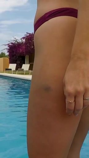 Underwater blowjob! Caught the pool boy peeping, so I deepthroated his big white cock - Little Caprice   Clip 1