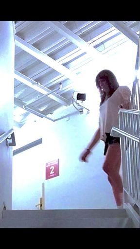 Schoolgurl in tha Stairwell