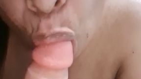 I LOVE SUCKING A BIG COCK