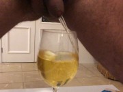 Meando en una copa