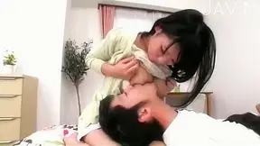 Japonesa Con Grandes Tetas Recibe Un Dril En Perro Caliente