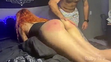 BDSM - Deixei a bunda da ruivinha vermelha e soquei gostoso