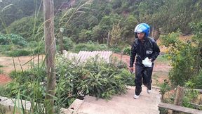 motoboy deu mole e o cliente chupou meteu e gozou