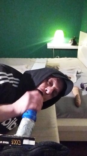 I Need a 25 Cm Strap Now