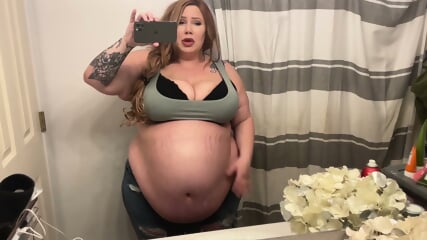 Pregnant Feedee Biggest Weigh In
