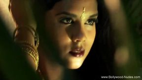 Brunette Lady Dance And Seduce Her Lover And Feel Arouse