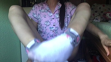 teen masturbating wet her panties