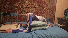 Sasha Earth solo boy cum hands free on a fucking machine homemade amateur