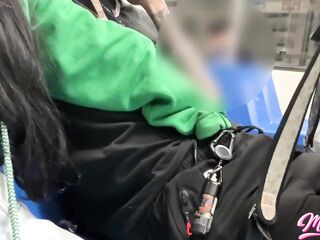 This honey couldn't stand seeing my erection and gave me a blowjob-job on the São Paulo subway.