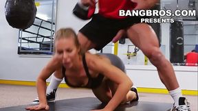 Big Tits Babe Gets Her Pussy Worked Out In The Gym