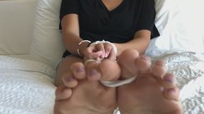 BOUND SOLES AMD TOES JOI