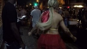 mirella mansur aprontando e fazendo far putaria na rua augusta no carnaval de rua de sao paulo - ed junior - carolina carioca - binho ted