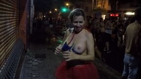 mirella mansur aprontando e fazendo far putaria na rua augusta no carnaval de rua de sao paulo - ed junior - carolina carioca - binho ted
