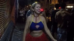 mirella mansur aprontando e fazendo far putaria na rua augusta no carnaval de rua de sao paulo - ed junior - carolina carioca - binho ted