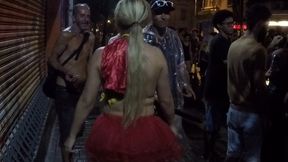 mirella mansur aprontando e fazendo far putaria na rua augusta no carnaval de rua de sao paulo - ed junior - carolina carioca - binho ted