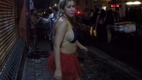 mirella mansur aprontando e fazendo far putaria na rua augusta no carnaval de rua de sao paulo - ed junior - carolina carioca - binho ted