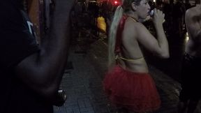 mirella mansur aprontando e fazendo far putaria na rua augusta no carnaval de rua de sao paulo - ed junior - carolina carioca - binho ted