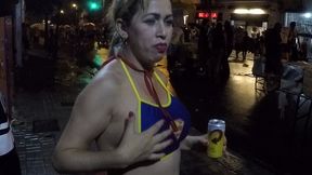 mirella mansur aprontando e fazendo far putaria na rua augusta no carnaval de rua de sao paulo - ed junior - carolina carioca - binho ted