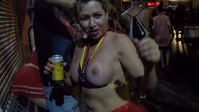 mirella mansur aprontando e fazendo far putaria na rua augusta no carnaval de rua de sao paulo - ed junior - carolina carioca - binho ted