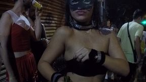 mirella mansur aprontando e fazendo far putaria na rua augusta no carnaval de rua de sao paulo - ed junior - carolina carioca - binho ted