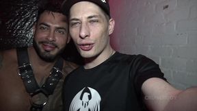 deux mecs pornstars baisent sans capote en backroom de darkland a berlin