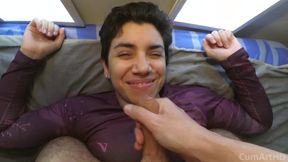 Quickie on the Bed with Missed Cumshot