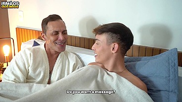 Perdendo a Virgindade com o Coroa