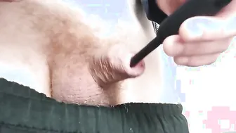 Amateur bear stretches his hole with toys until he cums