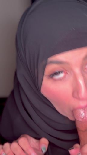 Hijabi Wife Sucks a Black Cock in Secret