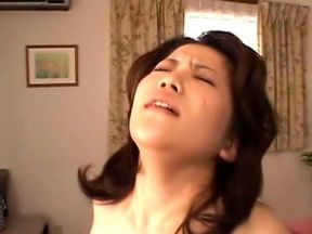 Misa Tachibana is a sexy milf Asian chick