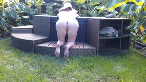 Garden whirlpool (Well again at the hedge you little neighbor ?)