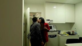 el dia que contrate 2 putas...1