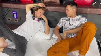 NeekoWox's Colombian Threesome Frenzy in Bucaramanga
