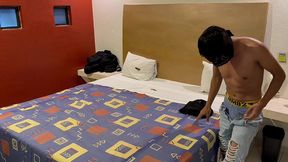 este morro me pidio ayuda porque queria olvidar a su ex – me lo chingo a pelo, sin condon y lo dejo prenadito 💦🔥”