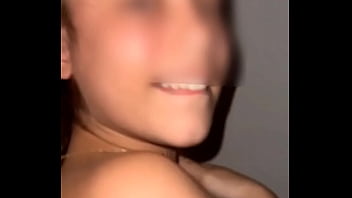 Putinha 18 anos perfeita, extremamente submissa