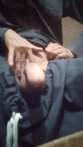 Male and female want to work with me in making porn videos without face, you can contact me.