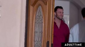 Exciting Couple Swap with Busty Beauties Savannah Bond & Dee Williams - Italian Subtitles Included!
