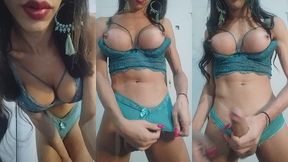paloma veiga exibindo o volume marcando na calcinha dos seus 23cm ao acordar e mostrando o saco sado de leite