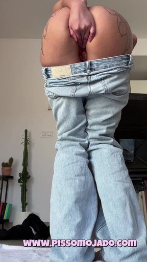 Omorashi Girl Wetting Her Jeans On Purpose: Got Desperate With Huge Bladder Bulge To Piss My Pants For You