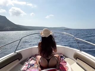 Valentine's Sea Screw: Belt Pulled, Large Butt Bouncing, Hard Penis Unfathomable