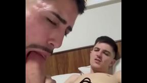 O GOSTOSO DO MEU VIZINHO PEDIU PRA FUDER COMIGO