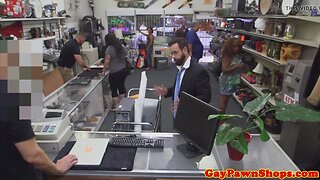 Bearded pawner fucking broker in his ass