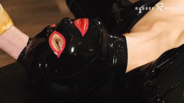 Horny Rubber girl needs a fuckmachine treatment