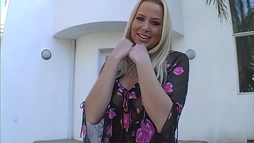 Jacy Andrews Deepthroats Tyler Knight's BBC Outdoors